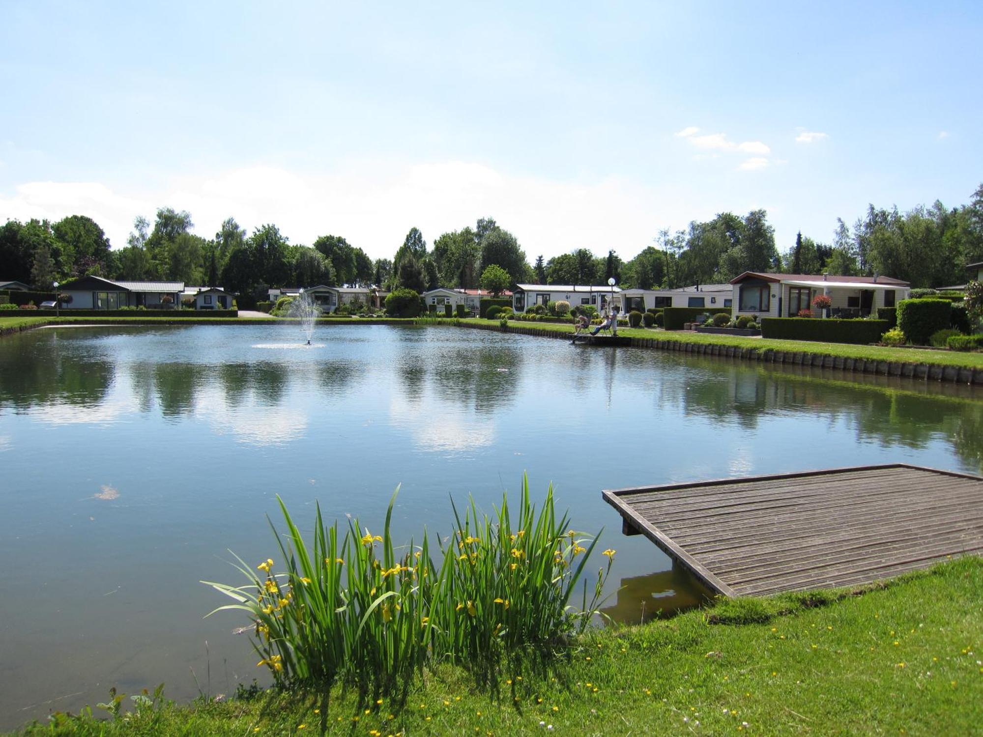 Hderh - Eco Lodge Op Vakantiepark De Ijsvogel, Zwembaden, Kids Fun, Natuur En Rust Voorthuizen Exteriör bild