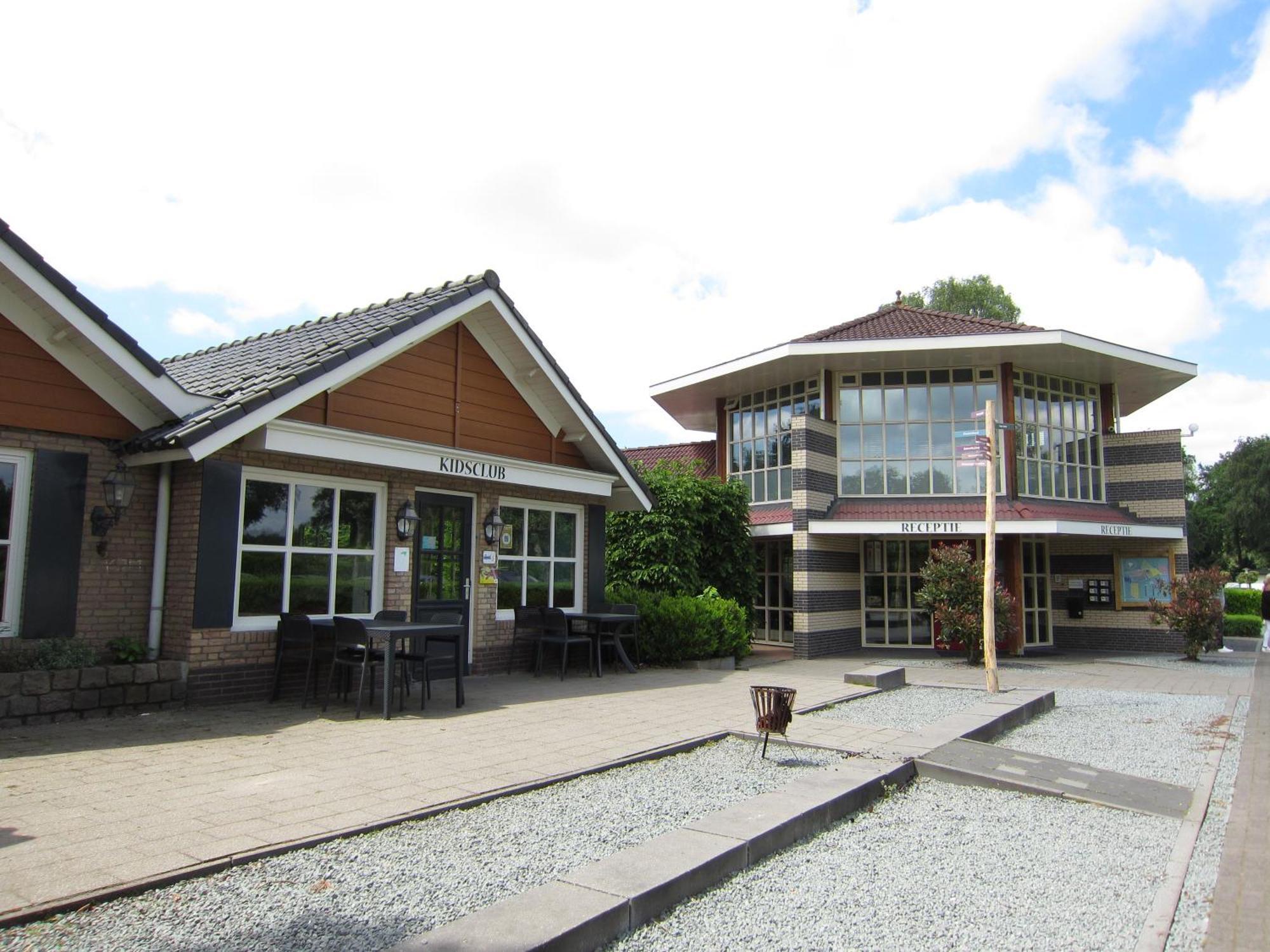 Hderh - Eco Lodge Op Vakantiepark De Ijsvogel, Zwembaden, Kids Fun, Natuur En Rust Voorthuizen Exteriör bild